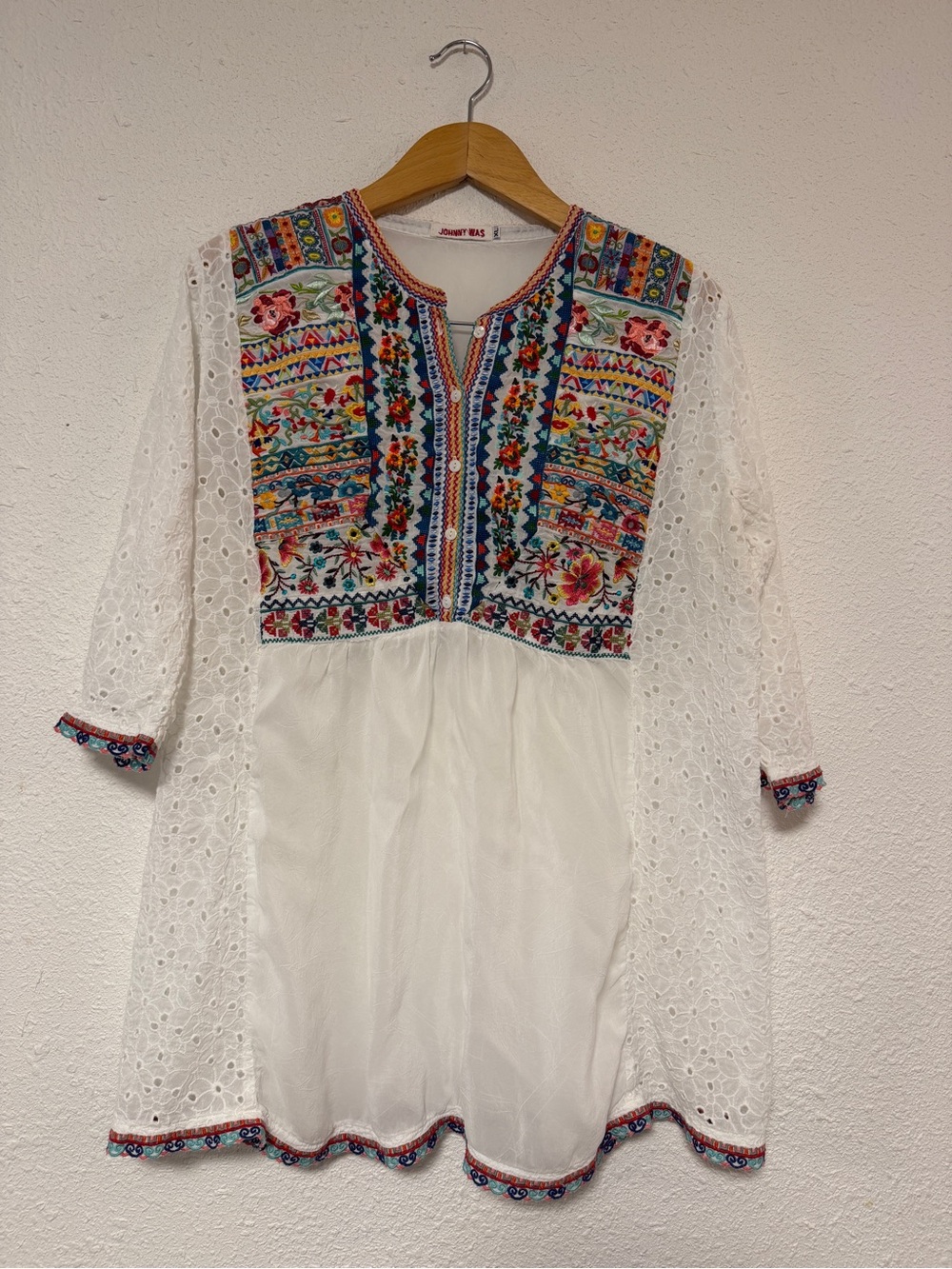Johnny Was White Tunic with Multicolor Floral Embroidery XL
